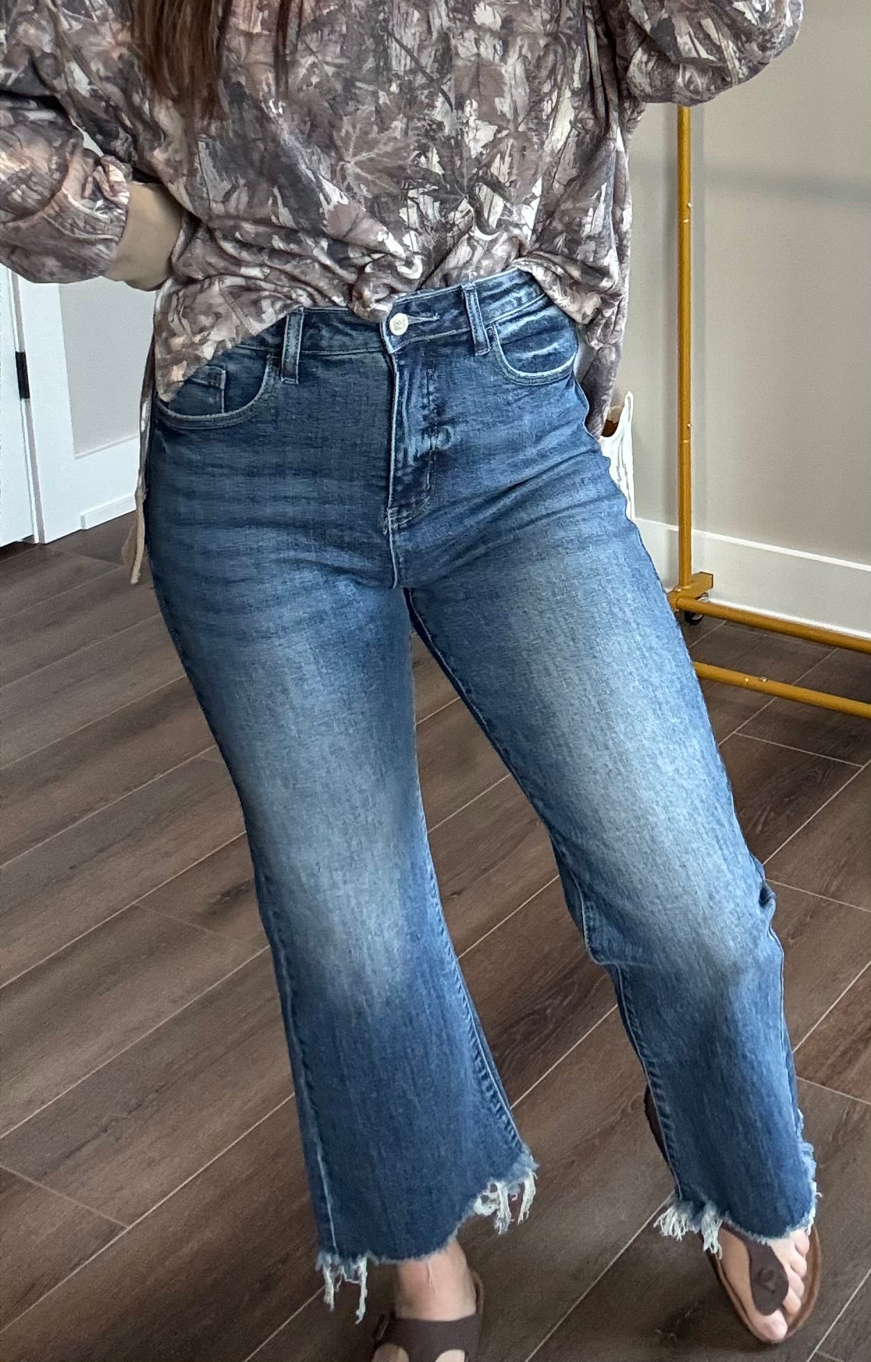 Urban Non Distressed Crop Jeans- Med Wash